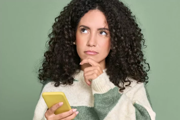 O aplicativo funciona como a vers&atilde;o digital do t&iacute;tulo de eleitor. (Foto: Adobe Stock)