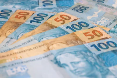 Mudanças no consignado acendem alerta no mercado e podem afetar ações de bancos