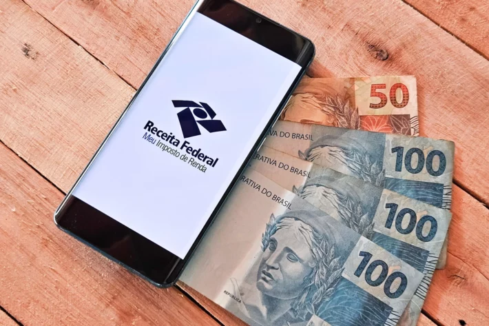 Os contribuintes devem realizar a declara&ccedil;&atilde;o do IR at&eacute; dia 29 de maio de 2026. (Foto: Adobe Stock)