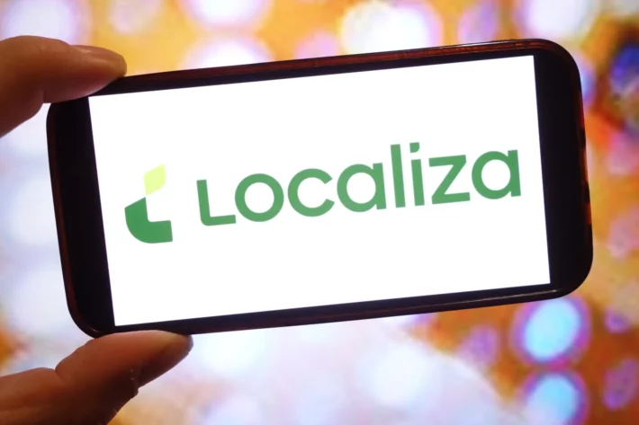 A Localiza (RENT3) iniciou 2026 em peso, registrando lucro l&iacute;quido de R$ 1,2 bilh&atilde;o no primeiro trimestre. (Imagem: Adobe Stock)