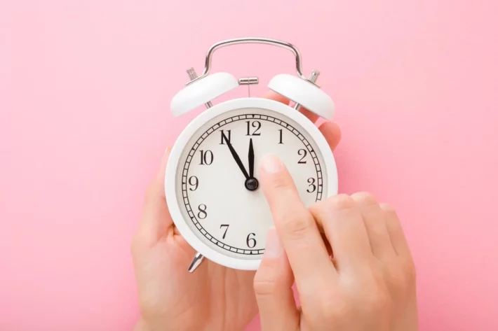 Somente maiores de 18 anos podem participar de jogos de azar. (Foto: Adobe Stock)
