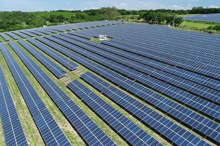 Fazenda solar da Cemig em Lavras, MG. Foto: Divulga&ccedil;&atilde;o/Cemig