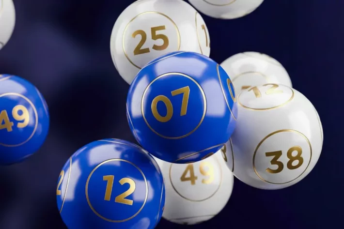 A loteria &eacute; extra&iacute;da tr&ecirc;s vezes na semana. (Foto: Adobe Stock)