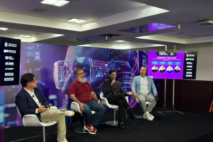 Executivos de Santander, Equifax, Fenasbac e Trustbond debatem os impactos da intelig&ecirc;ncia artificial sobre cr&eacute;dito, investimentos e tomada de decis&atilde;o financeira durante painel no S&atilde;o Paulo Innovation Week. Cr&eacute;dito: Igor Markevich/E-Investidor/Estad&atilde;o