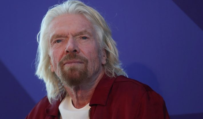 Richard Branson quer hipotecar a sua ilha para salvar o grupo Virgin