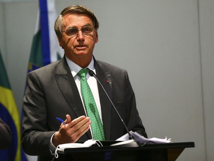 Bolsonaro: reforma tributária não sai em 2022, administrativa talvez