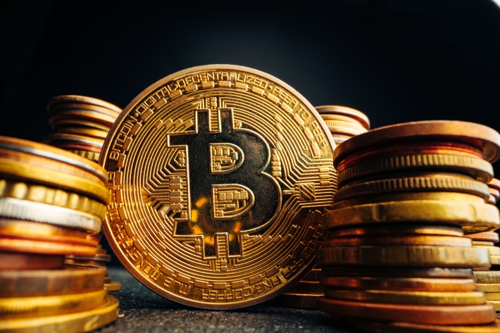 É hora de investir em criptomoedas mesmo com Bitcoin em queda?