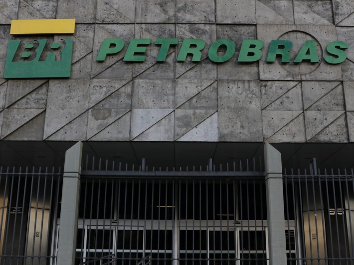 Petrobras: negociação de ações é suspensa após renúncia de presidente